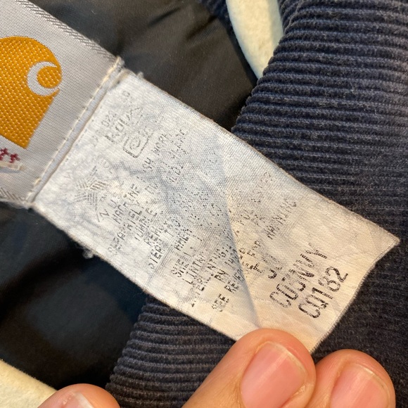 Vintage 1998 Carhartt heavy oversized jacket in Navy Blue. Gently worn. - Picture 3 of 3